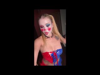 Cute но сумасшедшая Blonde девушка-клоун | Хэллоуин Косплей 🤡❤️💙
